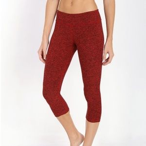 Beyond Yoga Crimson Space Dye Red Capri Pant - M